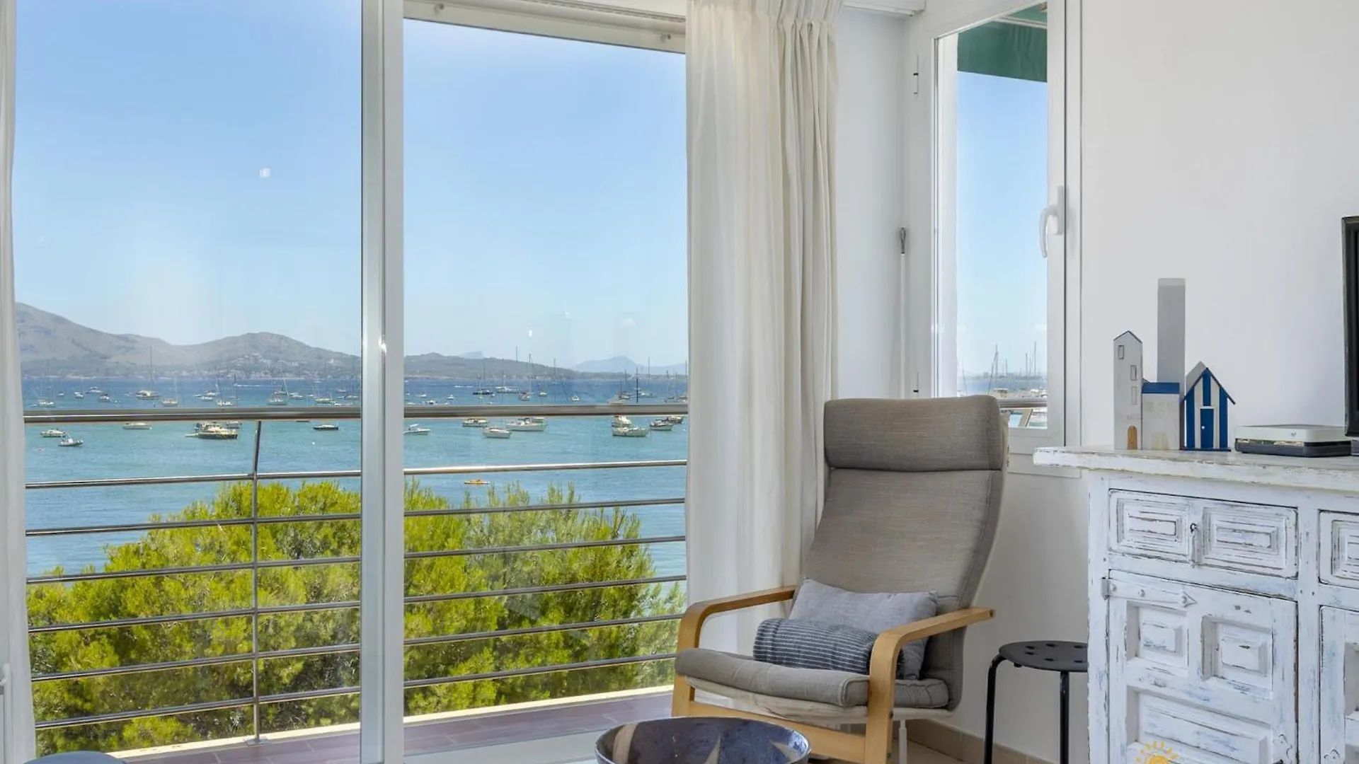 Apartamento Tonia - Primera Linea En Pine Walk Port de Pollença Spagna