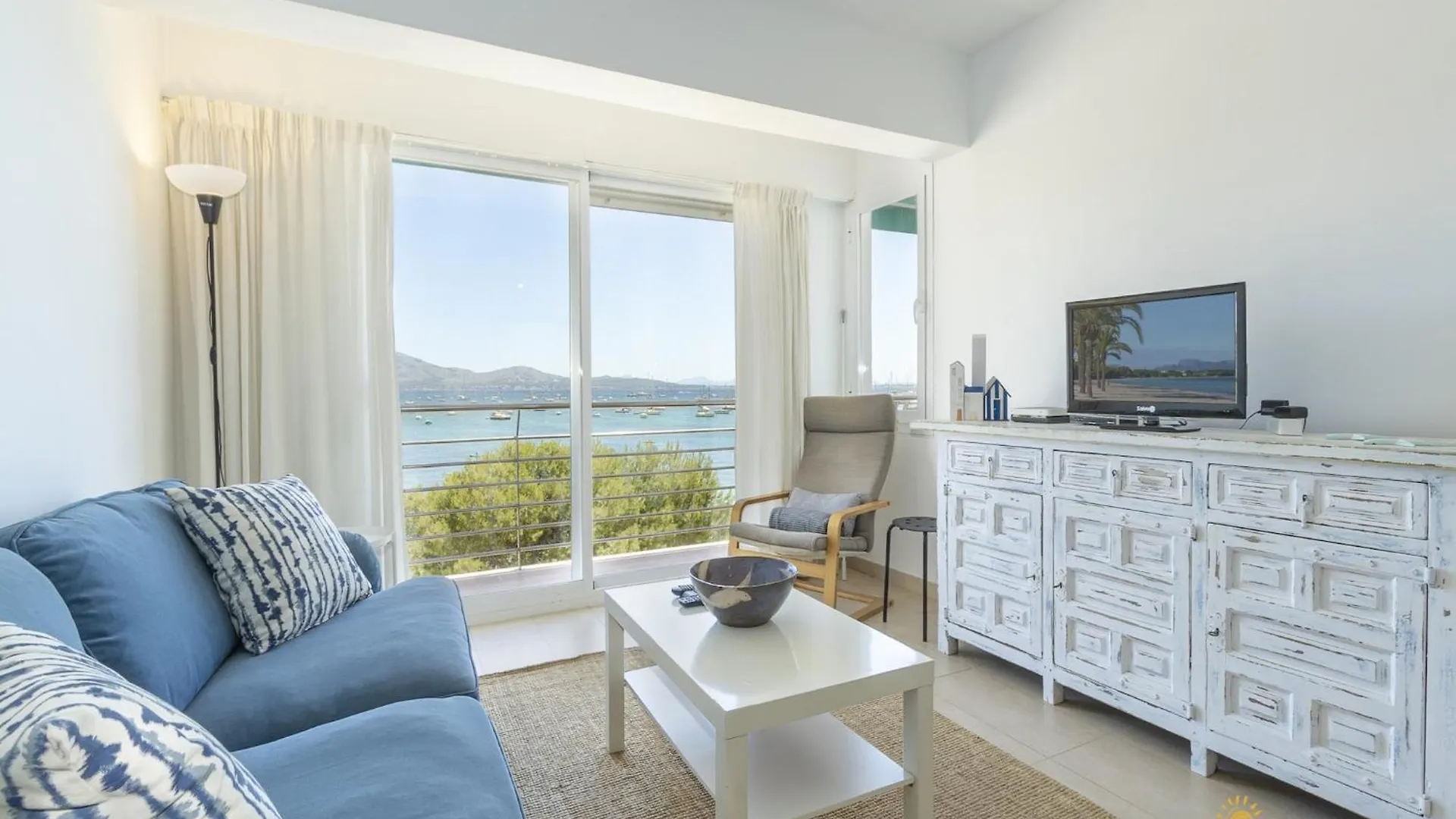 הקונטקטים של Apartamento Tonia - Primera Linea En Pine Walk